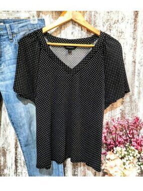 Banana Republic Women's Blouse Size Small Black White Short Flowy Sleeves V Neck